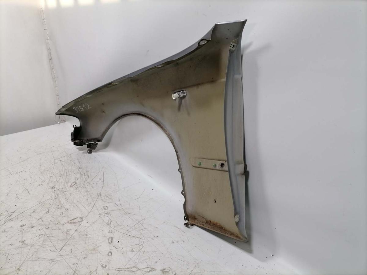 BMW 3er E46 original Kotfl&uuml;gel vorn rechts Silbergrau A08 Facelift Bj.2004